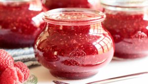 Tis-the-season-18-No-Fail-Jam-and-Jelly-Recipes-to-Make-This-Summer-5.jpg