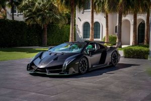 What-Makes-the-2015-Lamborghini-Veneno-Roadster-the-Most-Valuable-Car-Sold-on-an-Online-Auction-Platform-.jpg