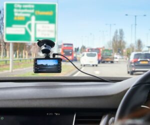Ar Dashcams gali sumažinti jūsų automobilio draudimo įmoką? - Automobilių