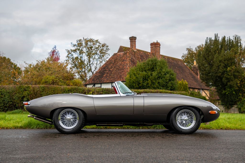 „Jaw-Dopping Jaguar“: „E-Type UK“ sukuria pagal užsakymą pagamintą „Speedster“ –