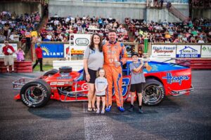 Bowmano pilkos legendos svajonė pagaliau įgyvendinama kaip NASCAR taurės naujokas