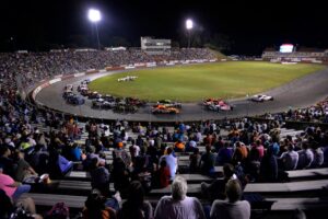 Komanda AmeriVet Tabs Burt Myers už susirėmimą su Bowman Gray