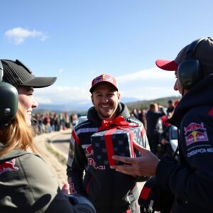 Ralio dovanų idėjos, kurios jiems patiks: ką padovanoti ralio gerbėjui