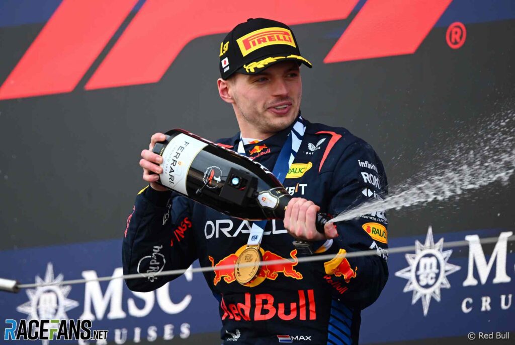 2024 m. Formulė 1 vairuotojo reitingas Nr. 1: „Verstappen“ ·