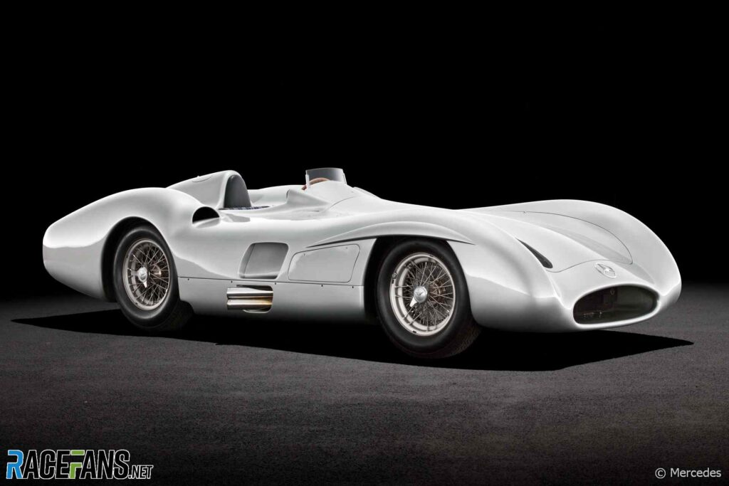 Retas „Mercedes“ triuškina brangiausio F1 automobilio, kada nors parduodamo, rekordas