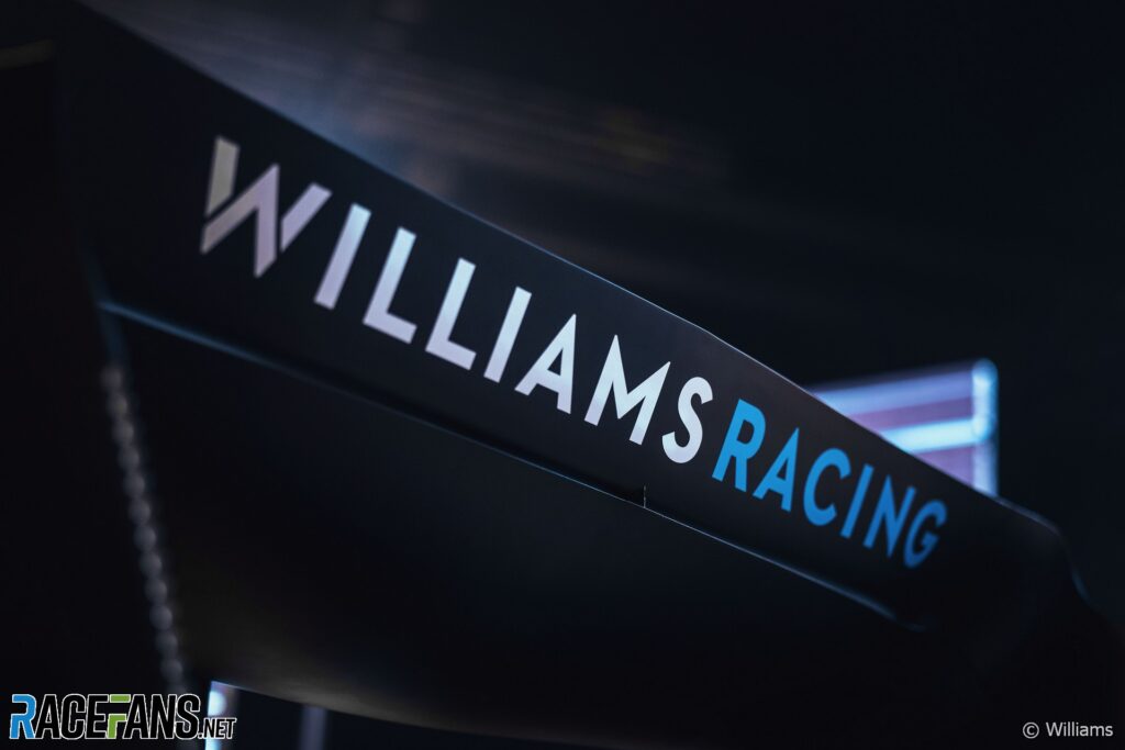 Žiūrėkite „Williams FW47“ paleidimą · „Racefans“