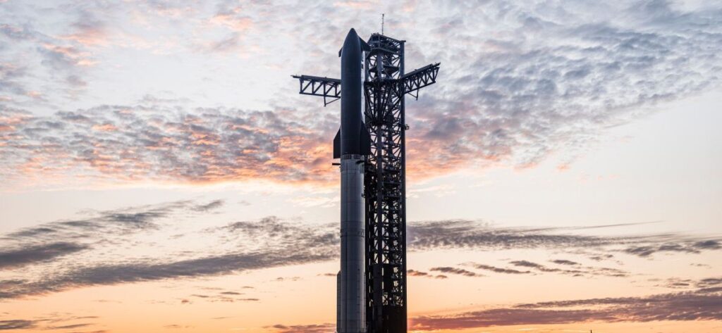 „SpaceX Starship“ spiralės nekontroliuojamos antrojo tiesaus bandymo skrydžio gedimo
