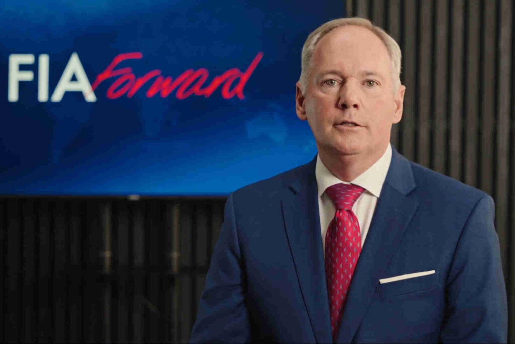 „Mayer“ pradeda pasiūlymą FIA prezidentui, ištikdamas puolimą prieš Beną Sulayemą,