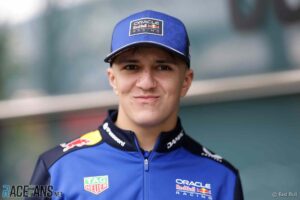 „Red Bull“ pasirodymą „lengva padidinti“ iki šiol Hadjarui ir dar