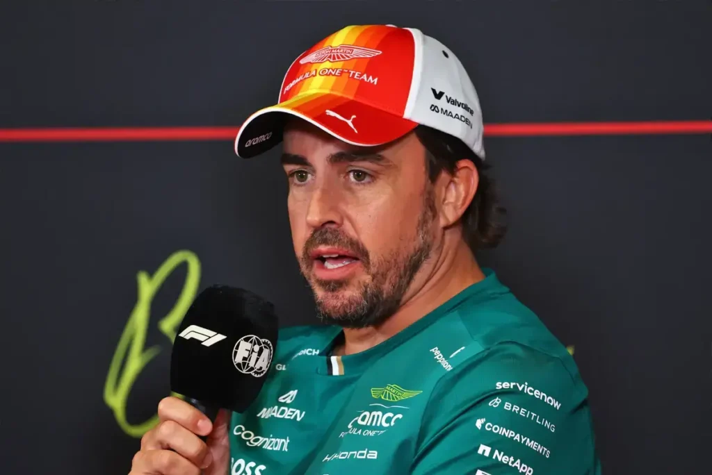 Fernando Alonso considers multi-year Aston Martin contract